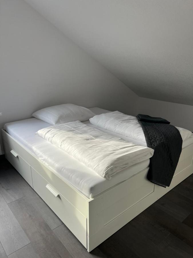 Unique Geraeumige 2 Zimmerwohnung In Tuttlingen Mit Netflix, Sauna Und Fitness Экстерьер фото